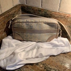 Michael Kors Signature Bag